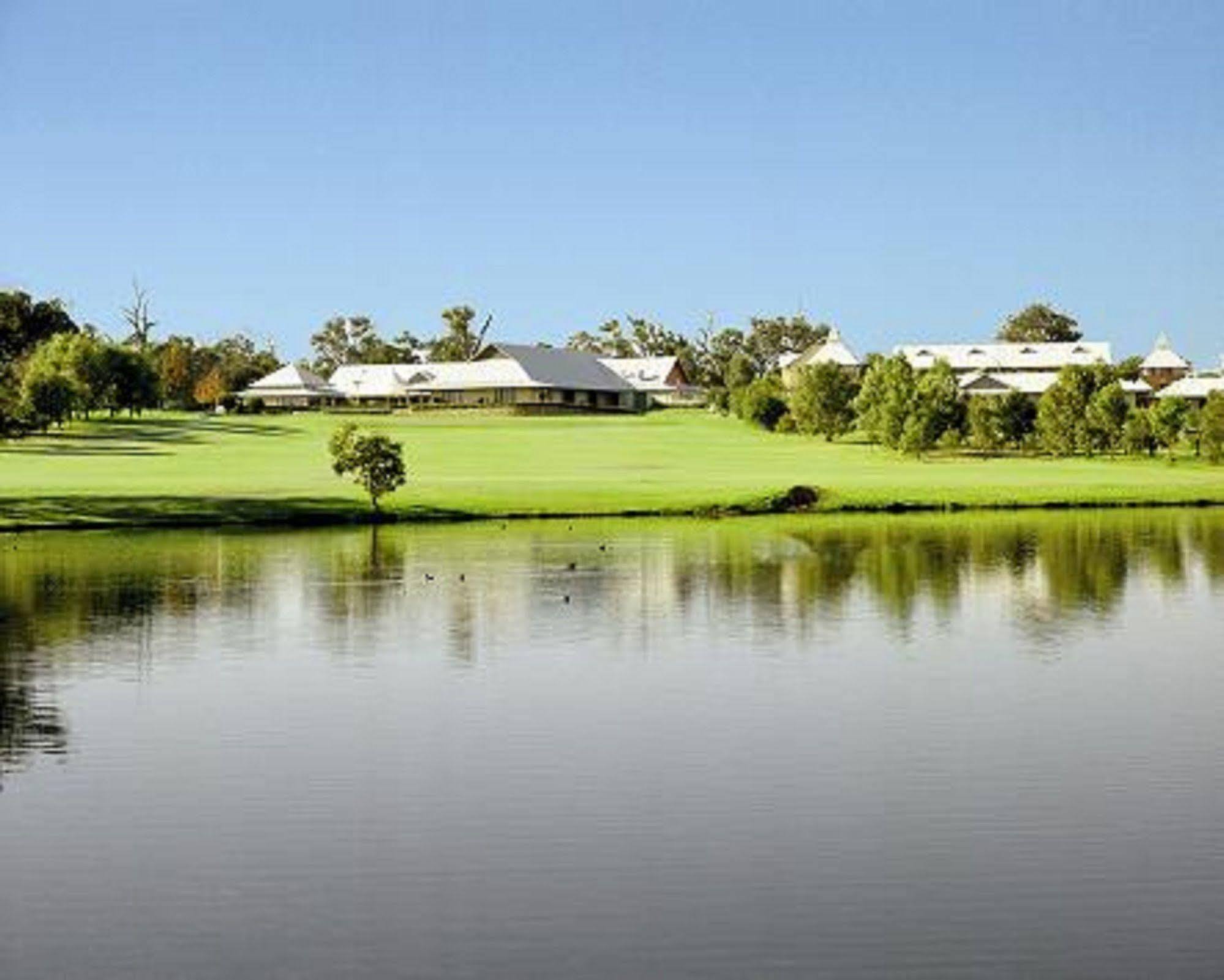 Mercure Bunbury Sanctuary Golf Resort Kültér fotó